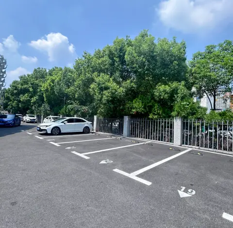 城市隐形地租:重新审视停车费的“吞噬”效应