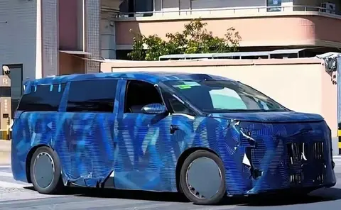 炸场!比亚迪2026新车规划曝光,多款全新车轮番登场