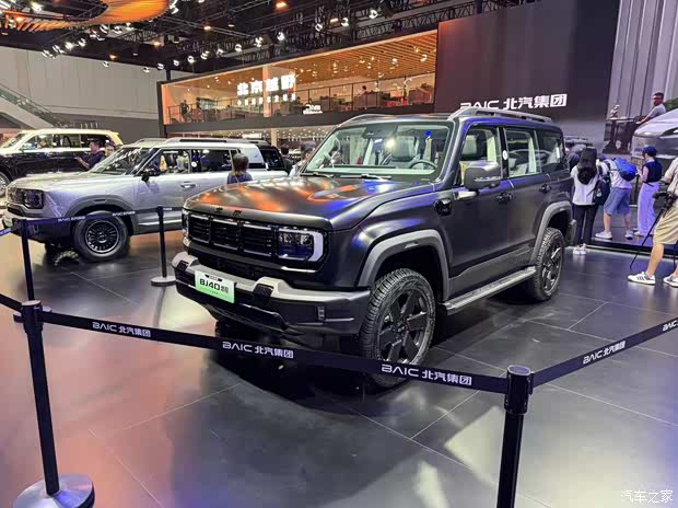 2026成都车展:北京越野BJ40增程黑武士首发